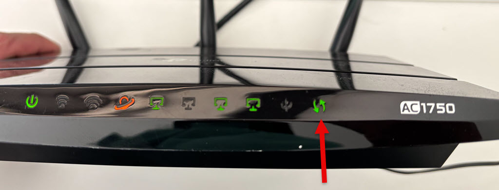 Archer C7 router front side